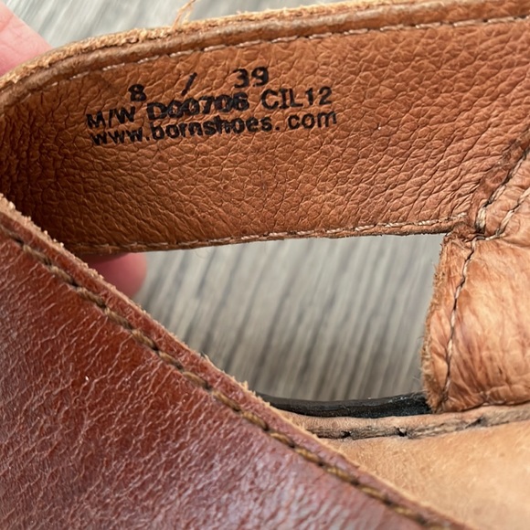 Born ladies brown leather heels - Picture 3 of 9